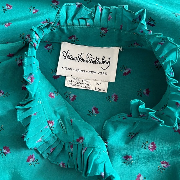 VINTAGE DIANE VON FURSTENBERG SILK DRESS - Picture 2 of 16